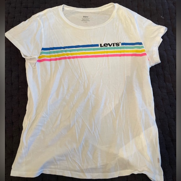 Levi’s top - Picture 1 of 2